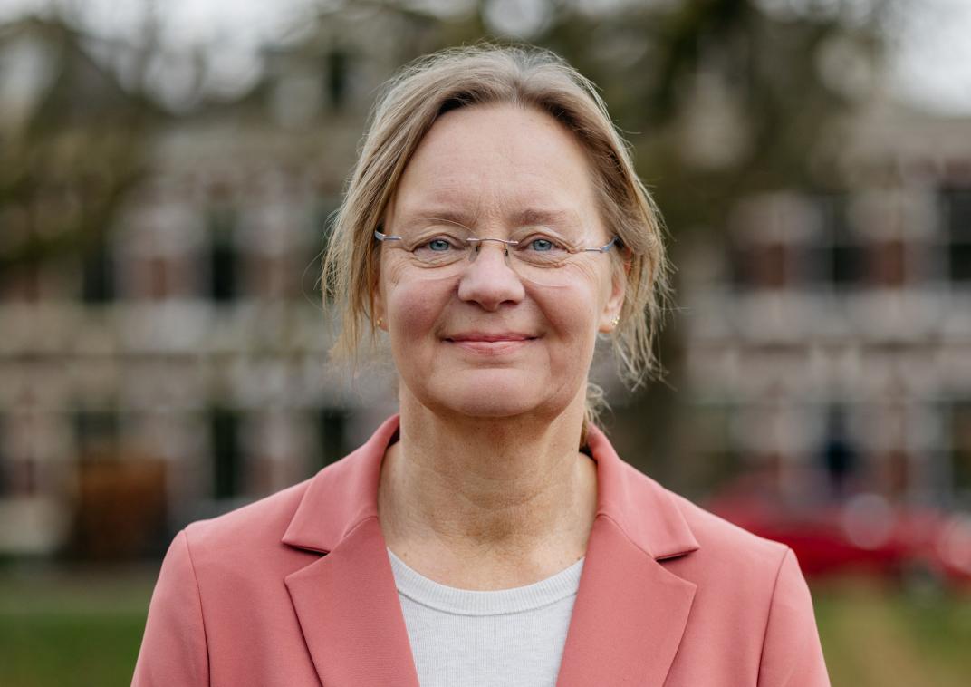 Joan Veldhuizen