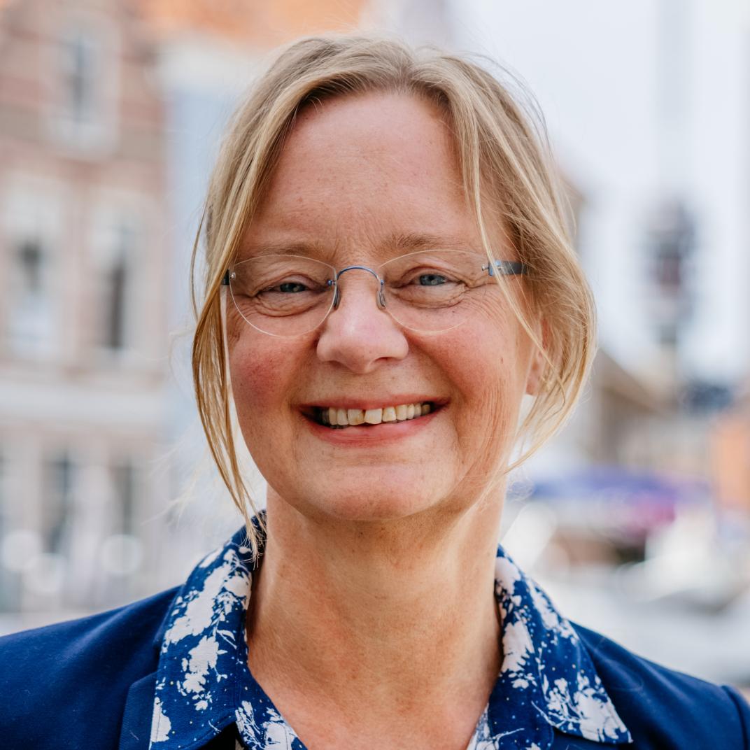 Joan Veldhuizen